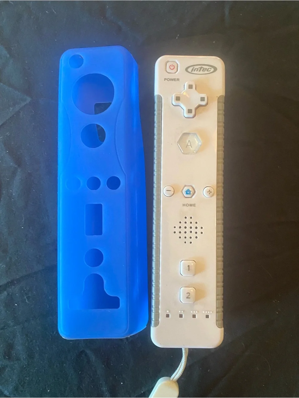 Blue sleeve Intec Wii Remote with Strap
